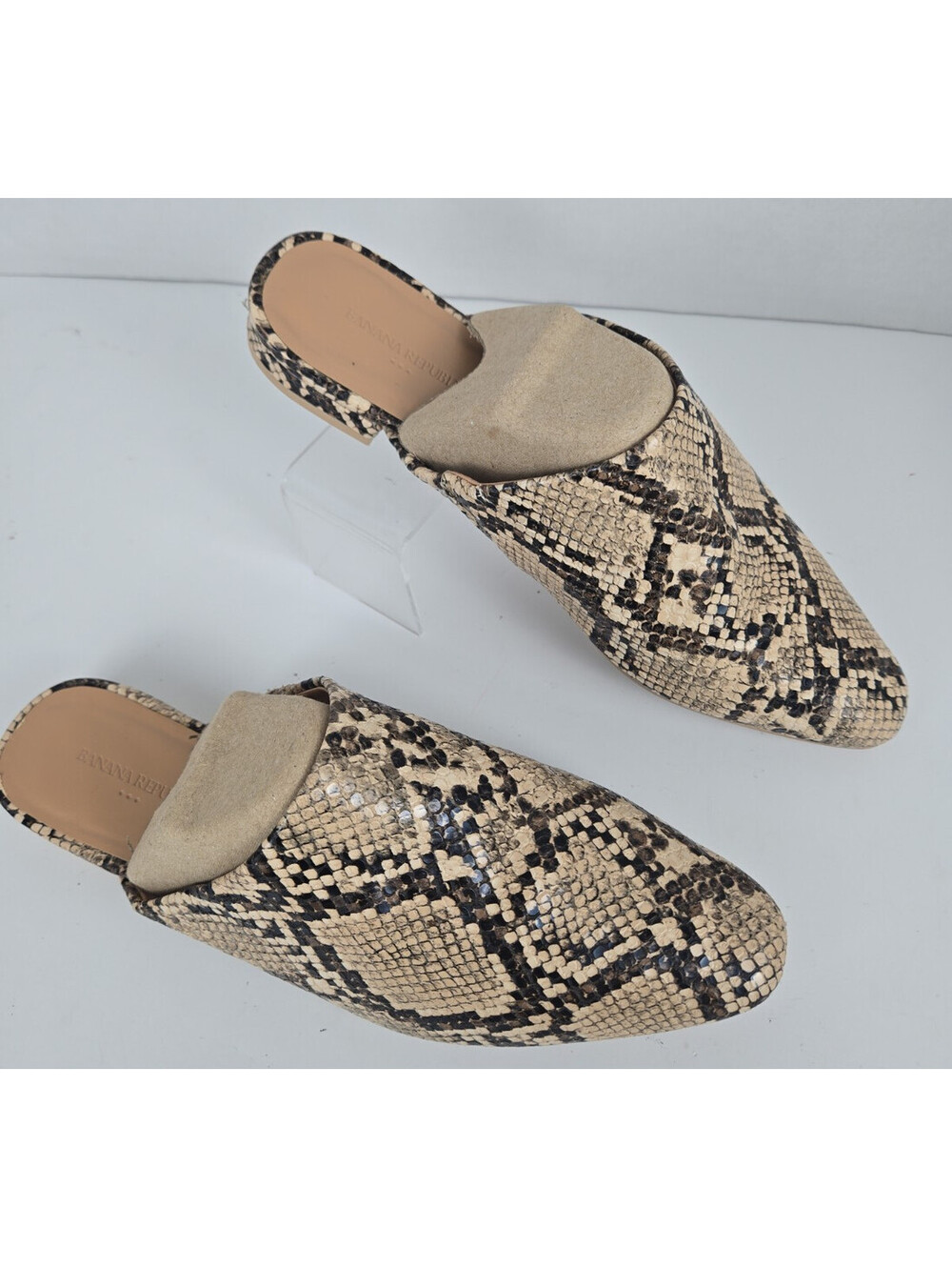 Banana Republic Gray Leather Snake Print Slide Flats Mules Almond Toe US 6